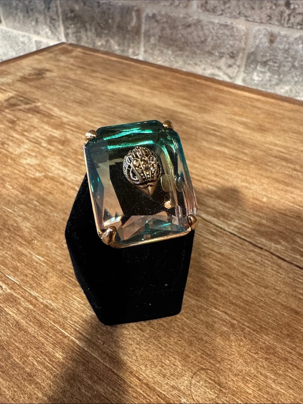 Kurt Geiger Cocktail Ring Ombré Color Size 9
